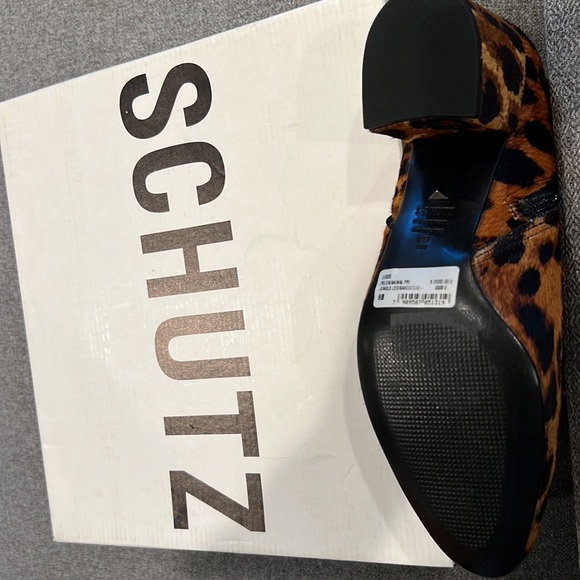 LUXOXE
PELOS/ANIMAL PRINT
JUNGLE LEOPARD 
Schutz boots - Picture 3 of 5